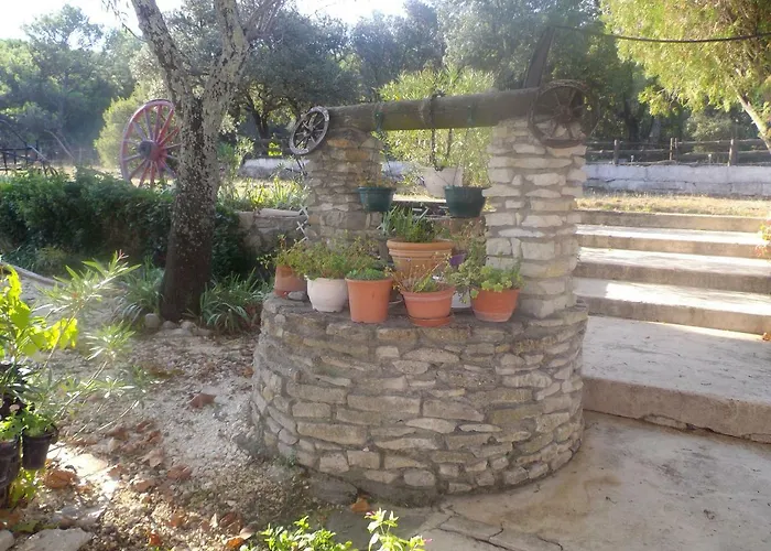 Des Garrigues Caveirac